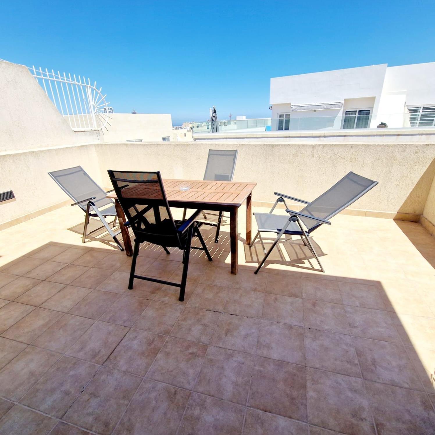 شقة Spacious Central Sliema Penthouse المظهر الخارجي الصورة